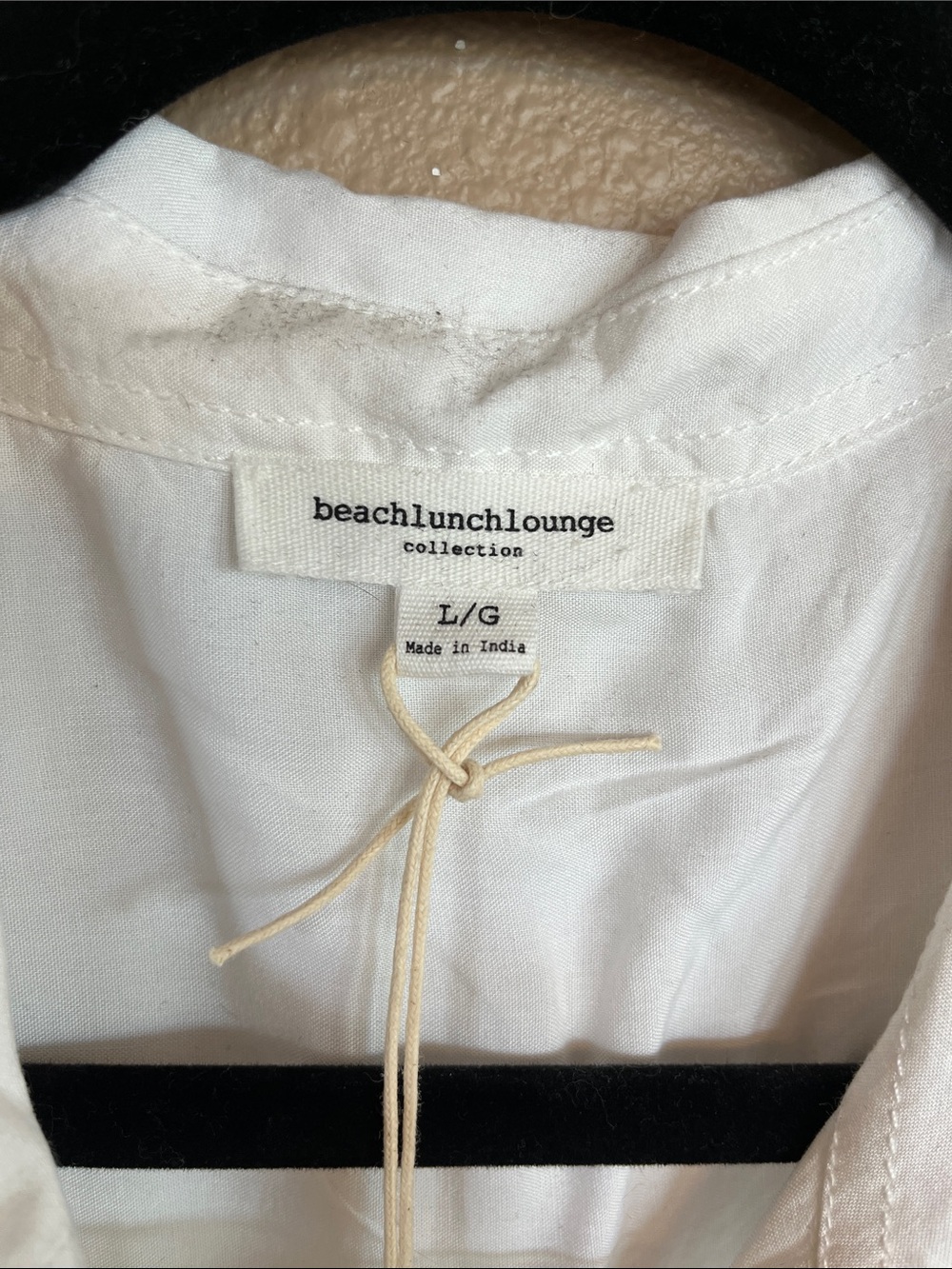 beachlunchlounge White Sleeveless Button-Down Shirt with Chest Pocket - Picture 2 of 9